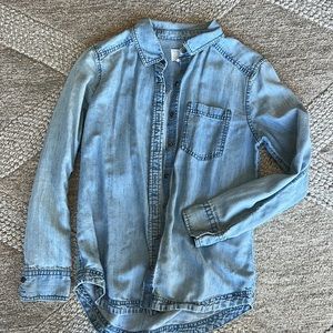 Caslon button down chambray shirt